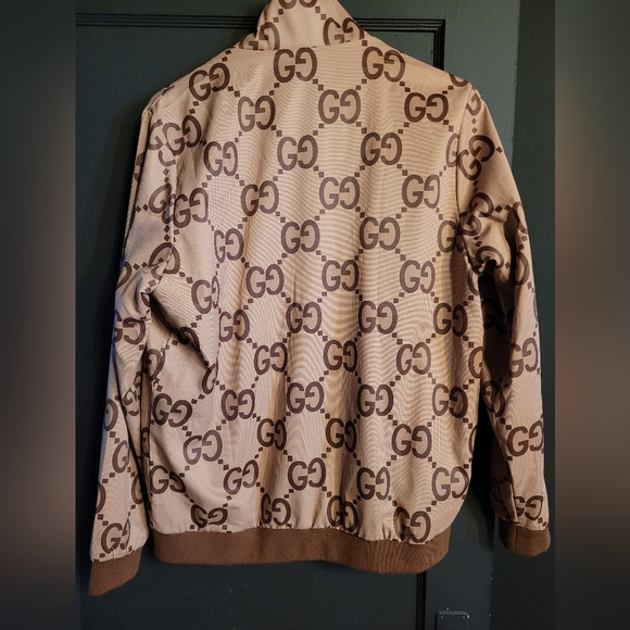 BNWT Logo Jacket - Medium - Picture 3 of 4